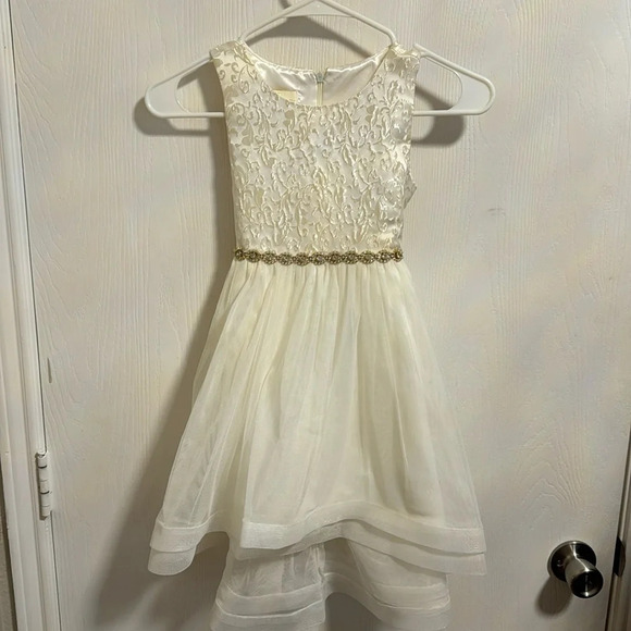 Beautiful Little Girls Formal Off White Dress Size 6X Beaded Belt Layered Skirt - Picture 1 of 8